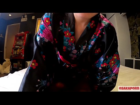 ❤️ Keçika ciwan a cosplay ji seksê hez dike ku bi orgazmê bi şûjinek di hespêk û blowjob de. Keçika Asyayî ya bi pisîka porî û bi cil û bergên kevneşopî yên Japonî di vîdyoya amator de ku masturbasyona bi pêlîstokên qijikê nîşan dide. Sakura 3 OSAKAPORN. ❤❌ Vîdyoya porno li me ku.stroybassein.ru ❤